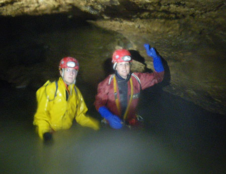 Laure et Anne-Cécile à l'heure du bain (photo: avec l'appareil de Laure...)